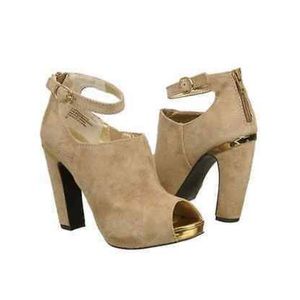 Seychelles Suede heels Nothin but Trouble